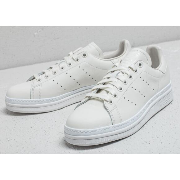 ADIDAS Women's Stan Smith New Bold Sneaker Size 5.5 Cloud White Lace Up - Picture 1 of 7